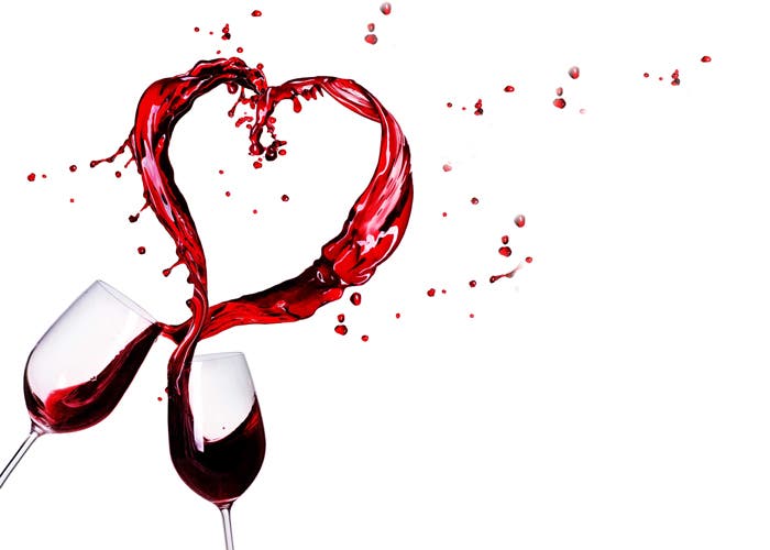 Salpicadura de vino en forma de corazón