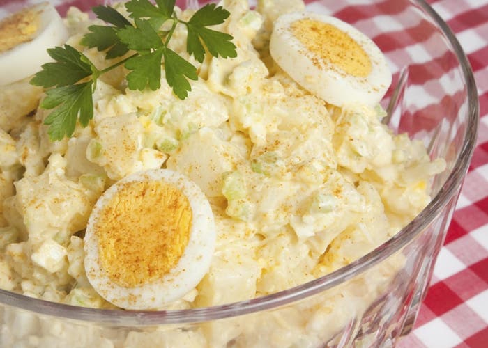 ¿Cómo preparar la ensalada de patata campera perfecta?