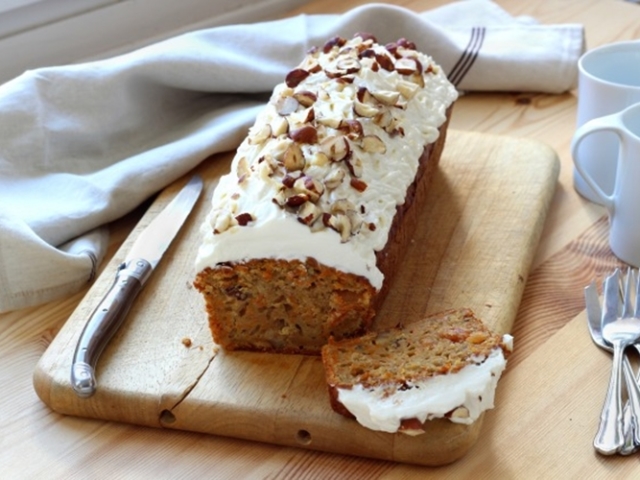 Pastel de zanahoria con frutos secos glaseado, receta paso a paso