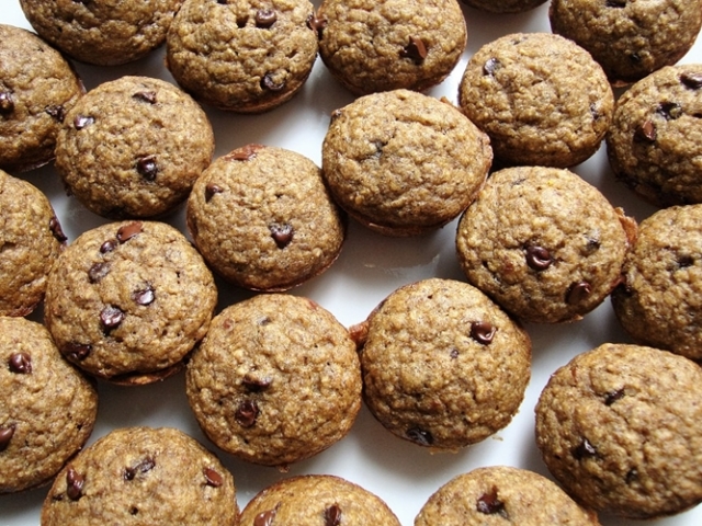 Muffins de plátano con chispas de chocolate, receta paso a paso