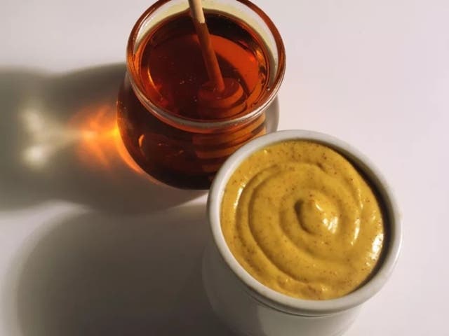 Cómo usar mostaza con miel en la cocina ¡Aquí te lo contamos!