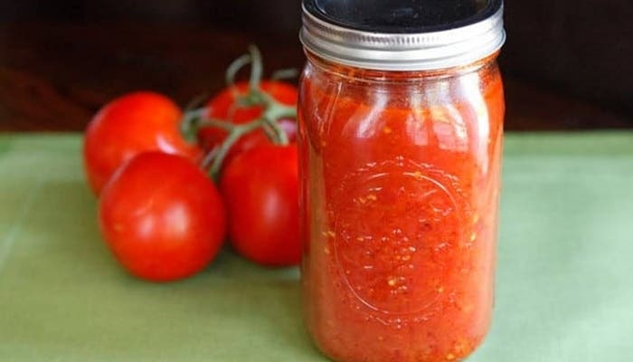 salsa de tomate en conserva