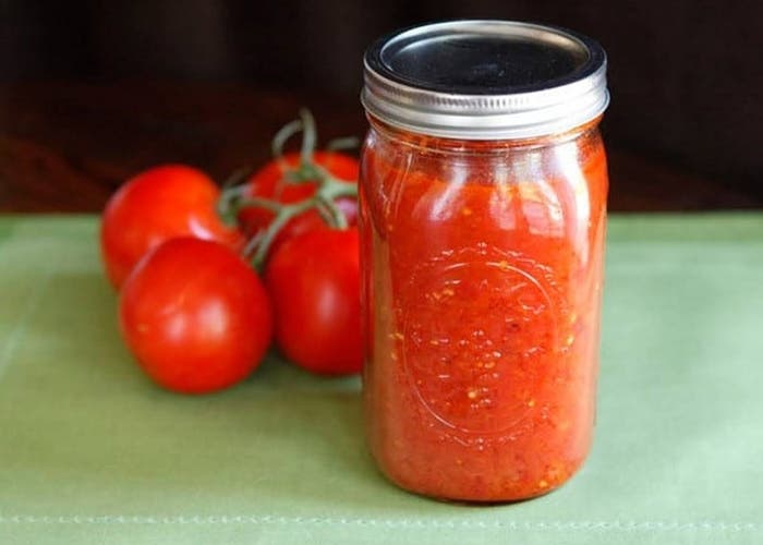 salsa de tomate en conserva